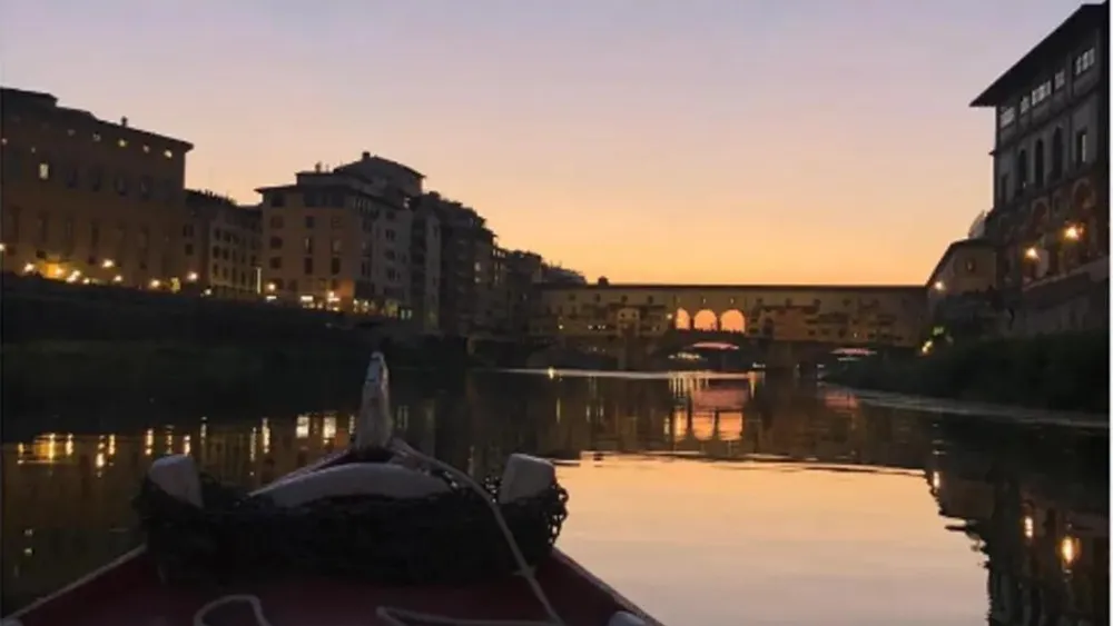 Florence: Wine Boat Experience