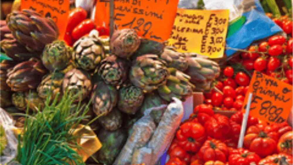 Belluno: Market Tour and Dining Experience with a Local Home Cook