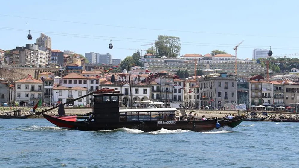 Porto: Private Half-Day City Tour (with Wine Tasting)