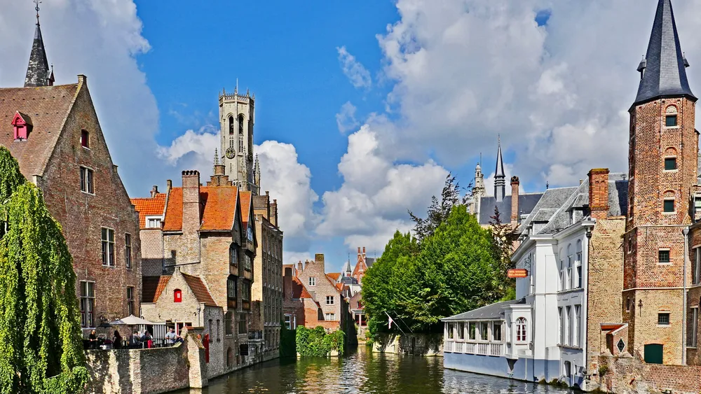 From Paris: Bruges Small-group Full-day trip by Minivan with Beer Tasting