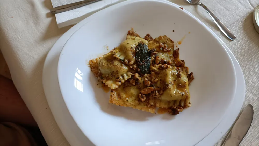 Perugia: Truffle Extravaganza: Cooking Demo & Meal with a Local Home Cook