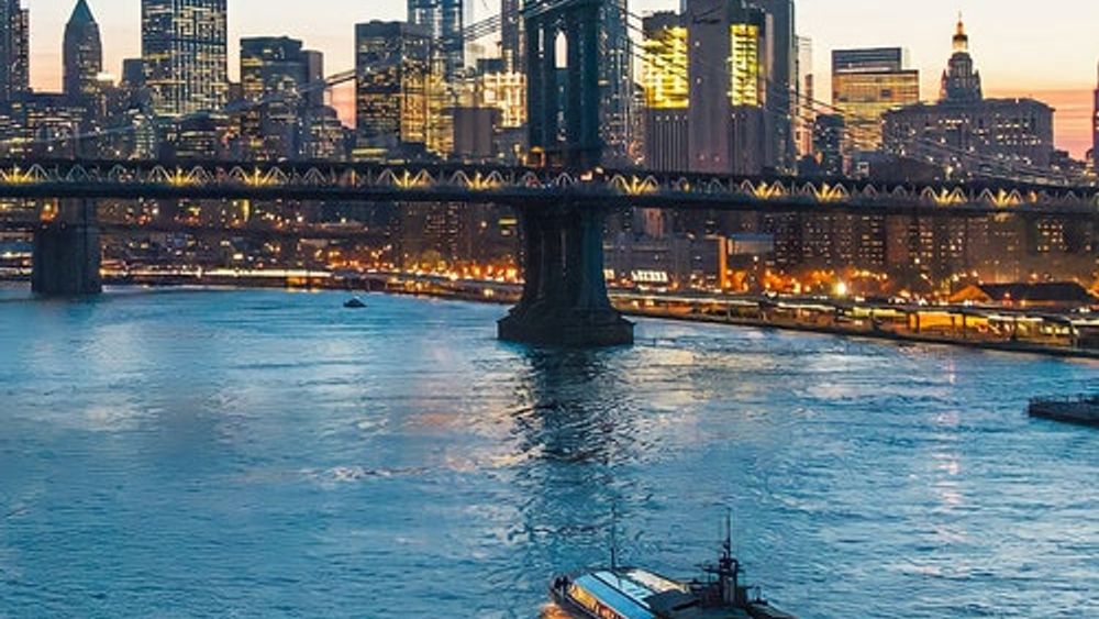 New York: 3-Hr Bateaux New York Premier Dinner Cruise Ticket