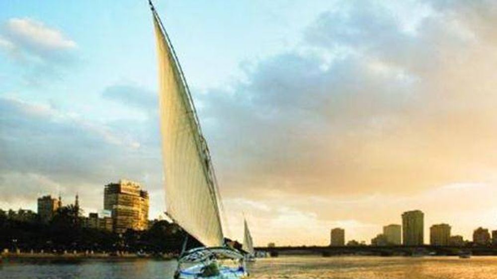 private Egyptian felucca ride on the Nile with traditional lunch