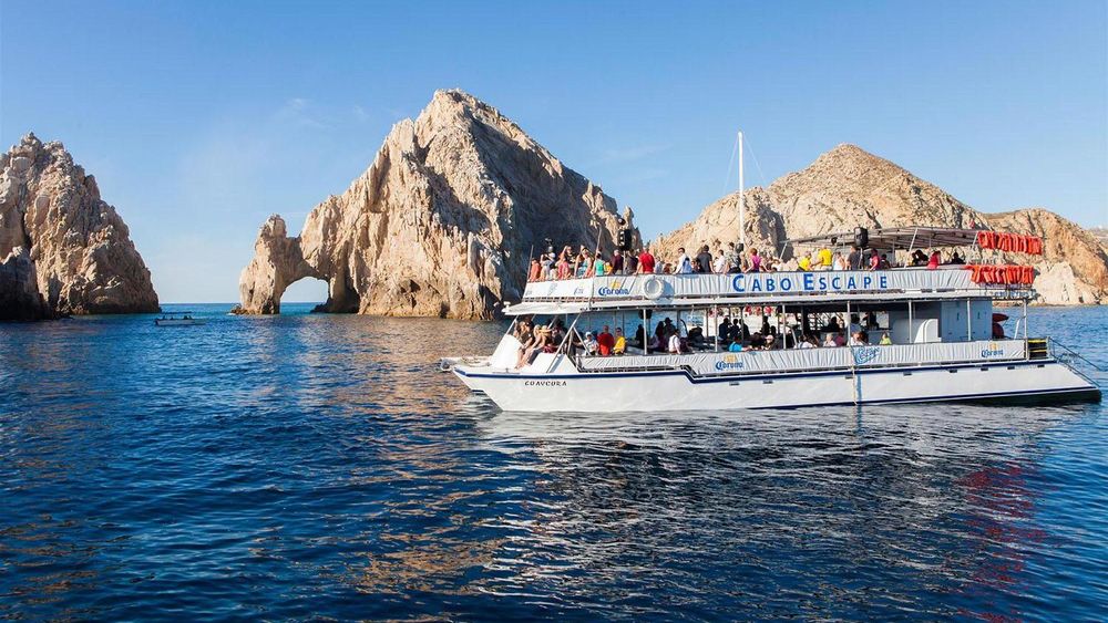 Los Cabos Sunset  and Fajitas Dinner Cruise