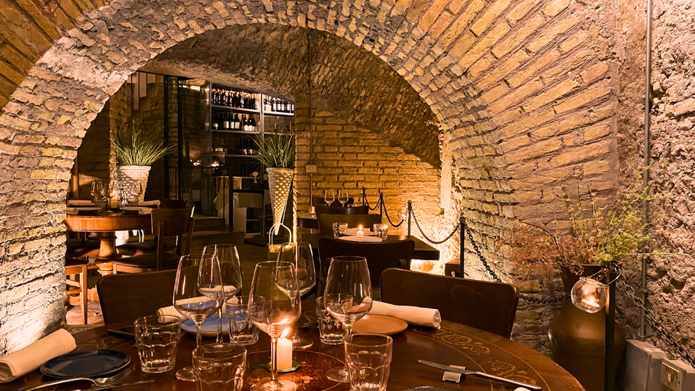 Candlelight Wine & Food Tasting in the Ancient Agrippa’s Baths of Rome