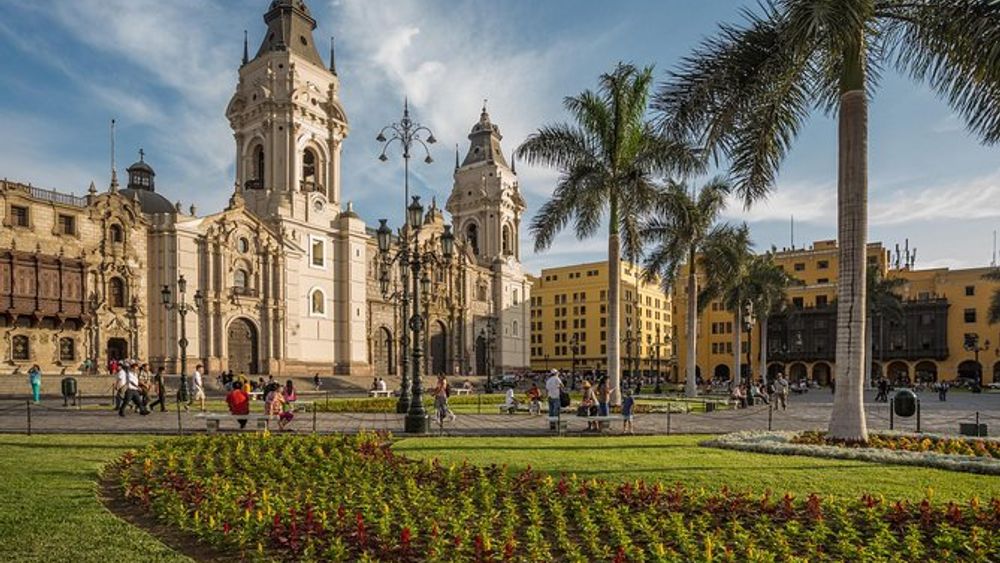 Lima in a Day: Heritage Sites, Larco Museum & Magic Water Circuit with lunch