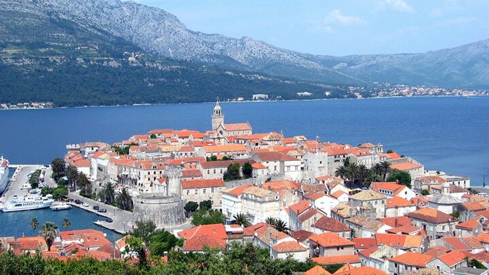 From Dubrovnik: Day Tour of Korcula Island with Wine Tasting