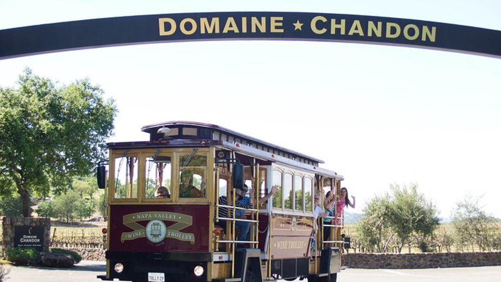 Napa Valley: Full-Day Wine Trolley Tour with Lunch