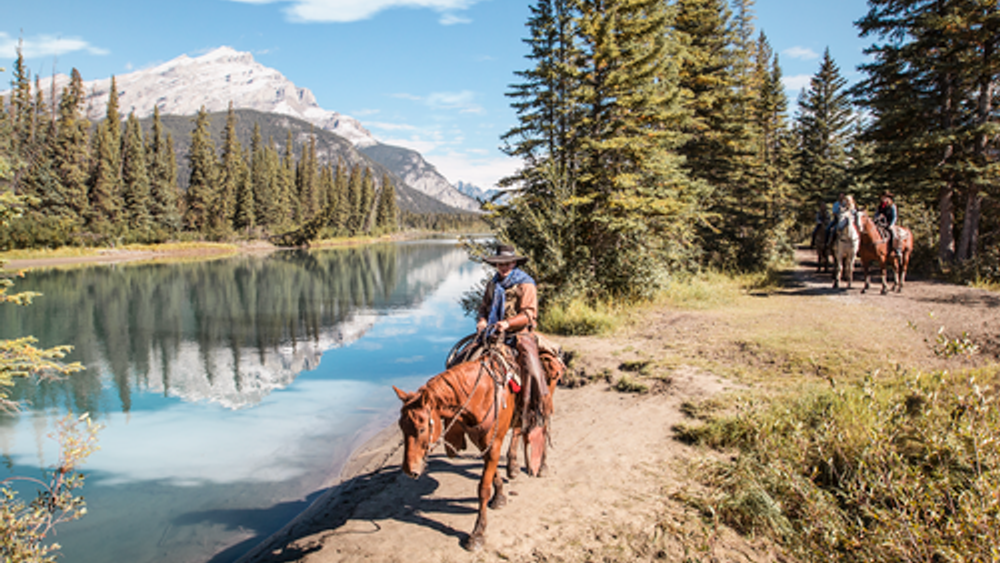 Cowboy Cookout: Wagon Ride from Banff