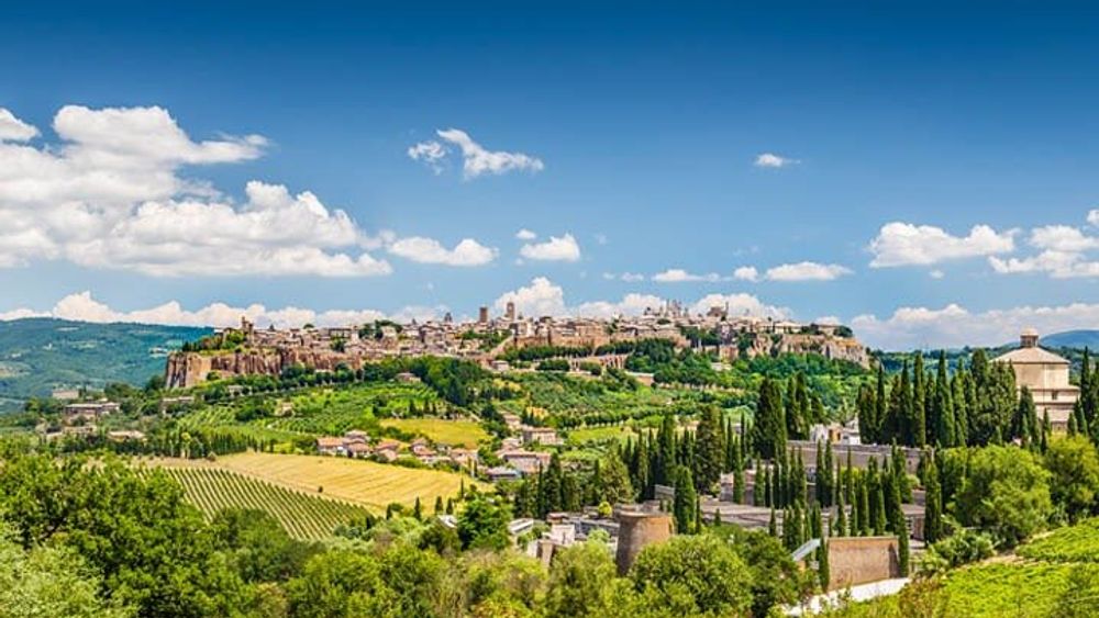 From Rome: Private Orvieto Daytrip with Winery Visit