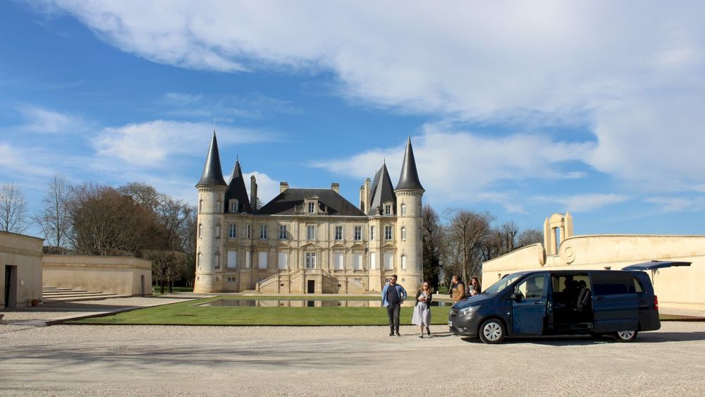 From Bordeaux: A Private Bordeaux Medoc Wine Tour for Couples