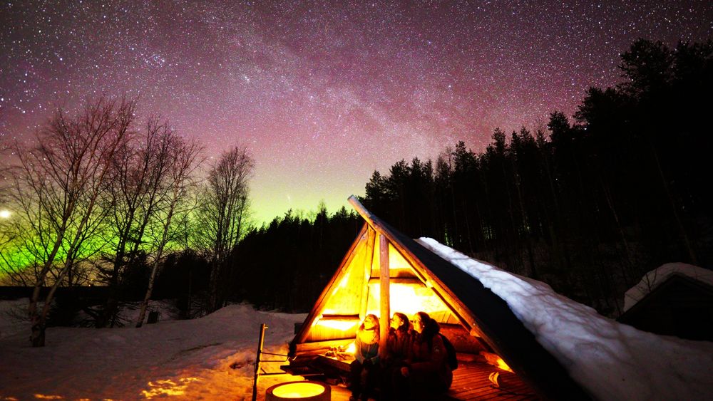 Hunting Northern Lights with Lappish Barbecue