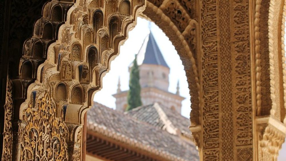 Private tour of the best of Granada - Sightseeing, Food & Culture with a local