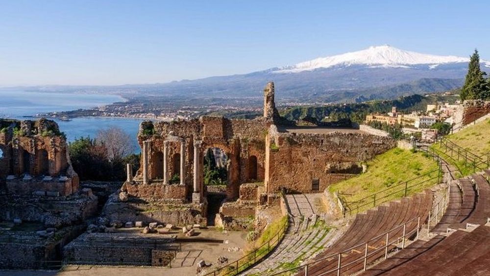 ETNA & WINE, TAORMINA TOUR FD from CATANIA (with GUIDE and LUNCH included)
