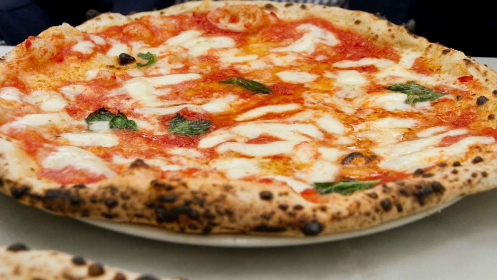 Ancona: Private Pizza & Tiramisù Class
