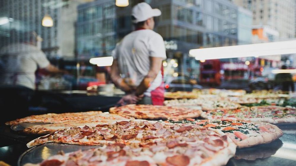 New York: Pizza Walking Tour in Manhattan with Friendly Local Guide