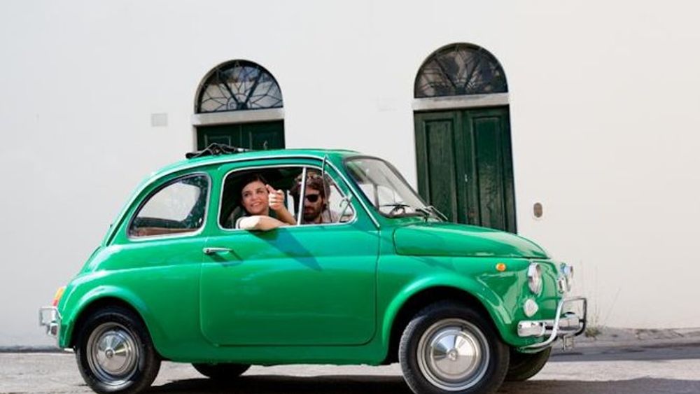 Vintage Fiat 500 Tour with Wine Tasting from Siena