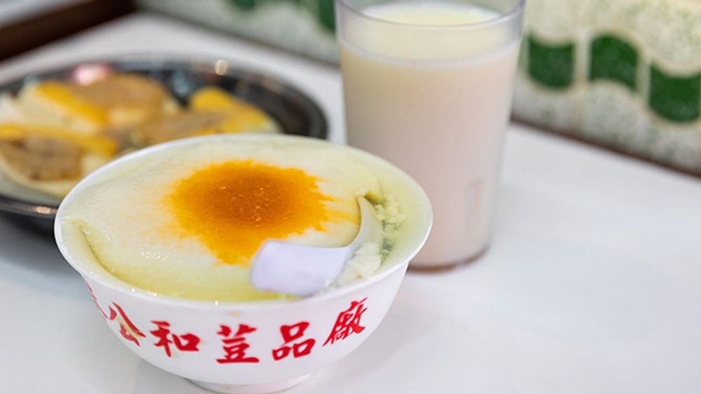 Private Kowloon Street Food & Culture Tour