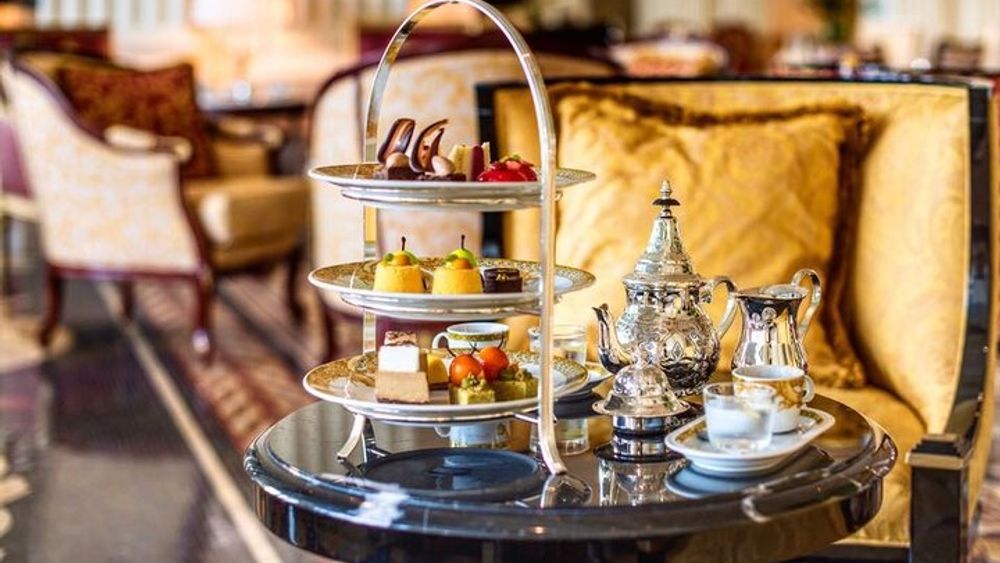 Dubai: Palazzo Versace Dubai Afternoon Tea