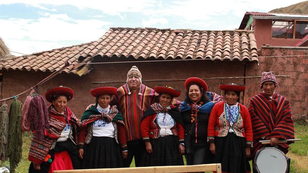 Meet Quechua people, food & traditions