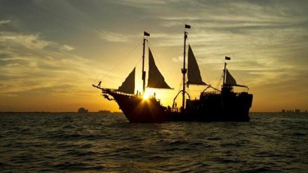 Pirate Ship Cancun: Party Cruise