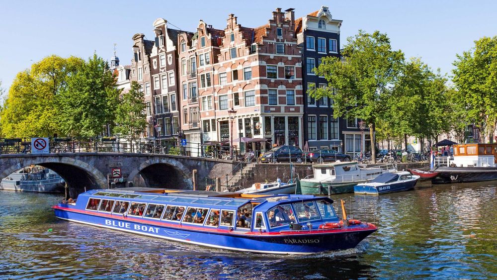 Gray Line City Canal Cruise - Dock Heineken Experience