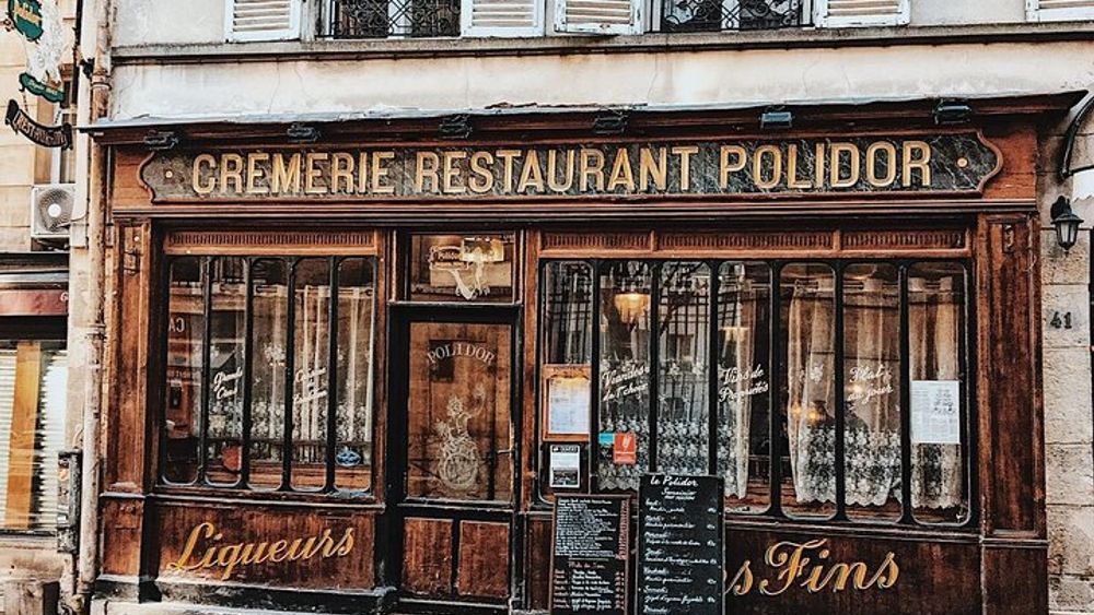 Paris: Private Food Tour with your Friendly Local Guides