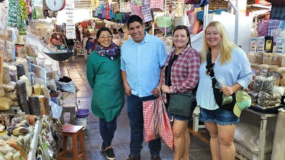 Cusco Small-Group Vegan Cooking and Cocktail Class with Market