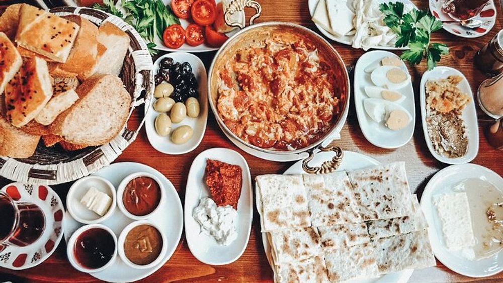 Istanbul Private Street Food Tour with Local Expert