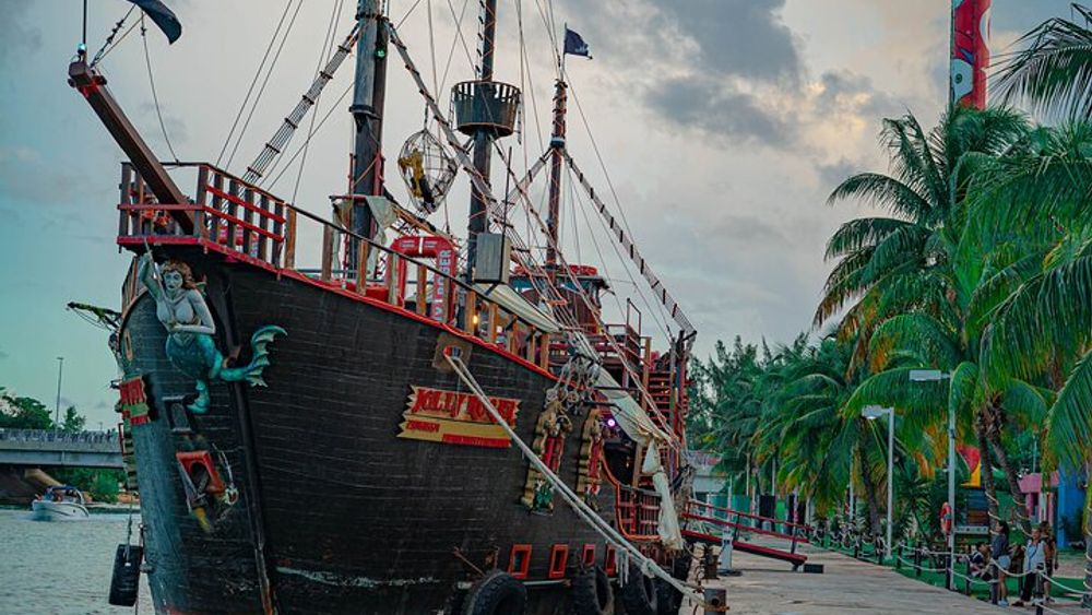 Jolly Roger Pirate Ship Cruise & Dinner Show