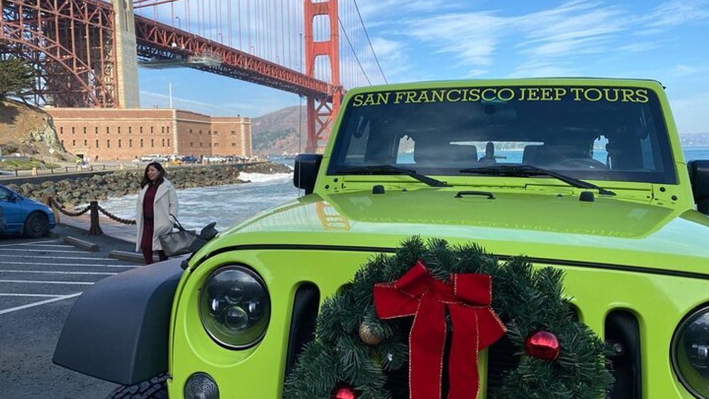 Private San Francisco Holiday Lights Tour by Convertible Jeep