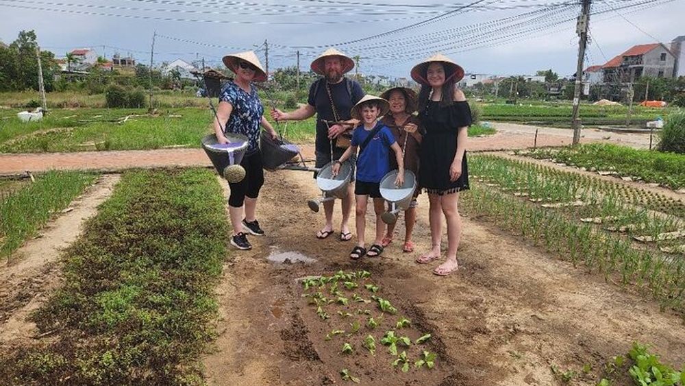 Hoi An Farming , Cooking Class, Foot Massage & Hoi An Walking Tour