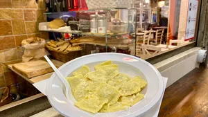 Florence Food Tour: Home-Made Pasta, Truffle, Cantucci, Olive Oil, Gelato Cover Image