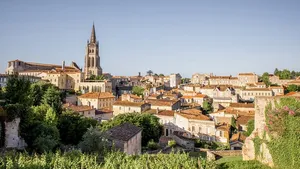 From Bordeaux: Saint-Émilion Half-Day Trip with Wine Tasting Cover Image