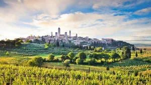 Siena, San Gimignano, Chianti Wine Tasting from Florence Cover Image