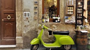From Florence: Private Full-Day Siena, San Gimignano and Chianti Wine Tour Cover Image