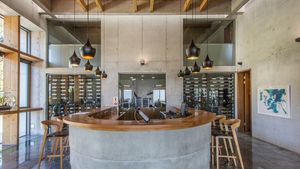Cape Town: Idiom Blends Wine Tasting Cover Image
