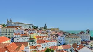 Lisbon: Private Best of Tour - Sightseeing, Food & Culture with a Local Cover Image