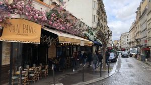 Paris: 8 Hour Montmartre, Marais, Saint Germain des Pres and Dinner cruise Cover Image