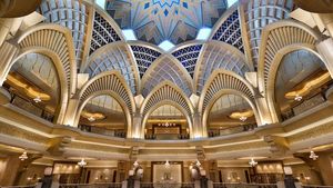 From Dubai: Private Abu Dhabi 5 Wonders Tour with Emirates Palace Lunch Cover Image