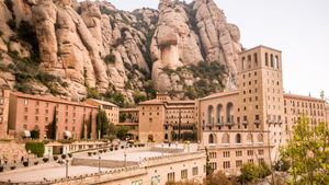 From Barcelona: Late-start Montserrat, Food & Wine Tour Cover Image