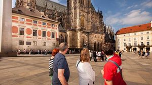Prague: Private 6-hour City Tour including Cruise and Lunch Cover Image