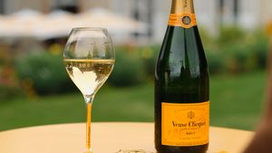 From Reims: Veuve Clicquot Tasting Private Tour with Michelin Lunch Cover Image
