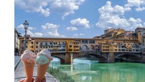 Florence: Relaxed Florence Gelato Tour - Explore the City with Ease Cover Image
