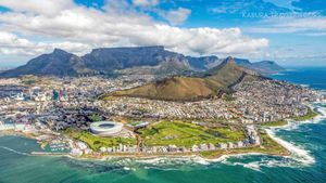 Cape Town: Private Helicopter Cape Point Tour With Lunch in the Winelands Cover Image