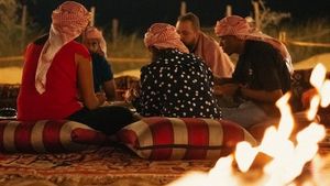 Evening Heritage Safari: Vintage G-Class Ride with Dinner at Al Marmoom Camp Cover Image