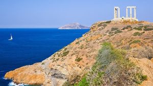 Athens: Full Day City tour and Cape Sounio (with Lunch) Cover Image