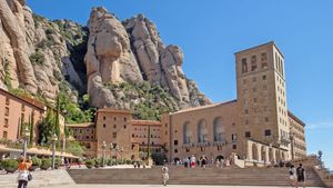 Montserrat Monastery Visit & Local tasting from Barcelona Cover Image