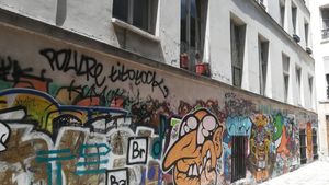 Paris: Trendy Marais - Street Art and Food Walking & Audio Tour Cover Image