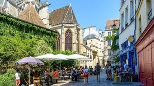 Le Marais and Seine River Dinner Cruise with Hotel pick up in Paris- 6 Hrs Cover Image